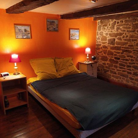 Maison En Granit Bleue Lanhelin Exteriér fotografie