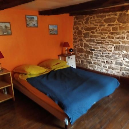 Maison En Granit Bleue Lanhelin Exteriér fotografie