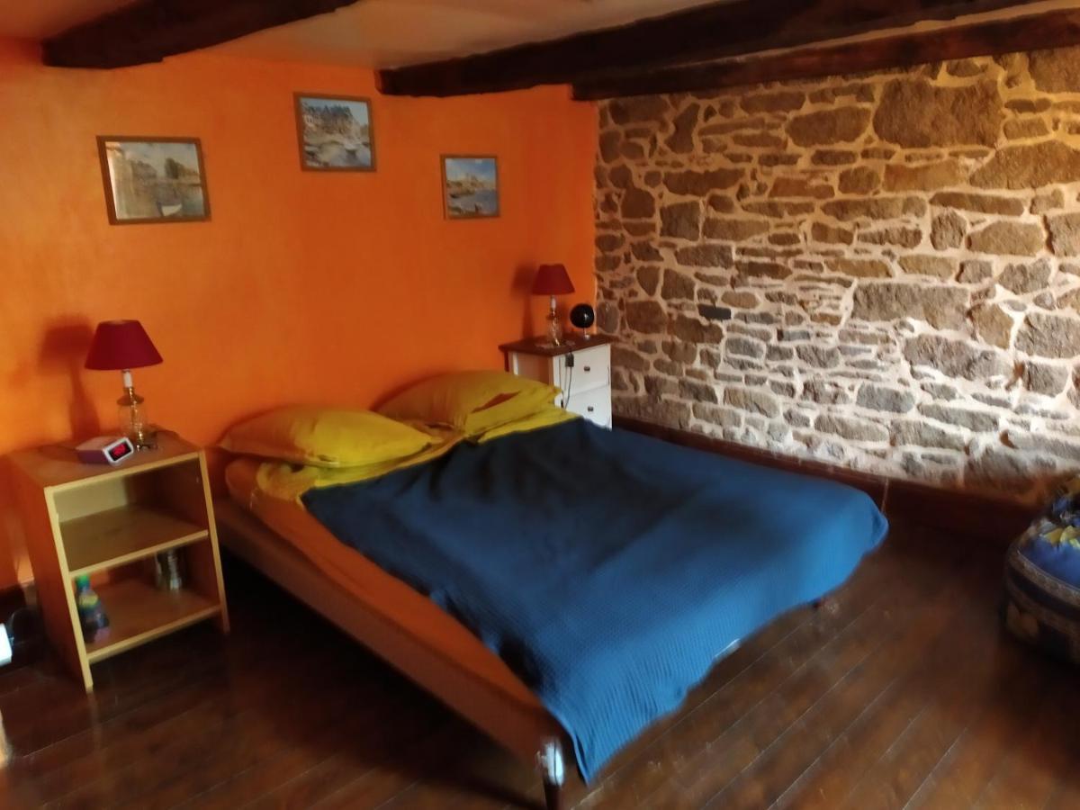 Maison En Granit Bleue Lanhelin Exteriér fotografie