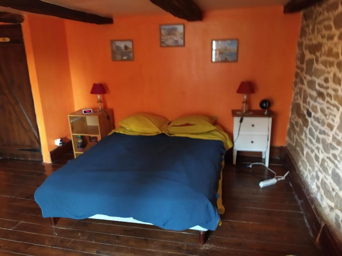 Maison En Granit Bleue Lanhelin Exteriér fotografie